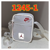 1245-Nike-Size : 15X15X22X6-14.56USD